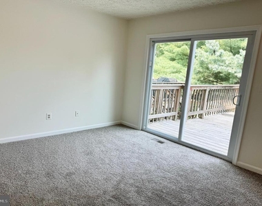 1520 Murray Place - Photo Thumbnail 8