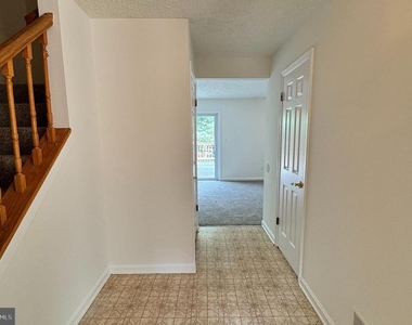 1520 Murray Place - Photo Thumbnail 2