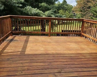 1520 Murray Place - Photo Thumbnail 14