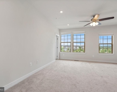 5908 Etterbeek Street - Photo Thumbnail 19