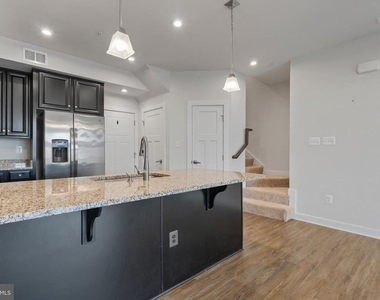 5908 Etterbeek Street - Photo Thumbnail 6