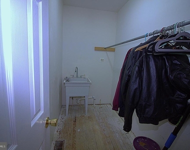 2919 Ritchie Avenue - Photo Thumbnail 4