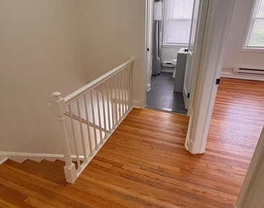 4104 Erdman Avenue - Photo Thumbnail 10