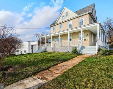 3014 Hamilton Avenue - Photo Thumbnail 2