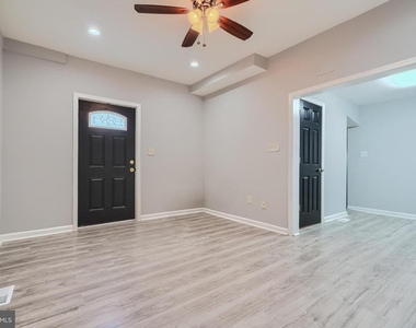 3014 Hamilton Avenue - Photo Thumbnail 7