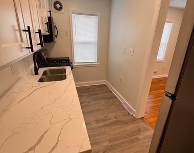 1090 Cameron Road - Photo Thumbnail 3