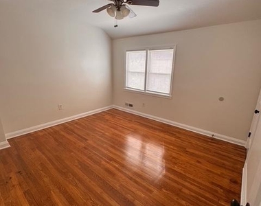 1090 Cameron Road - Photo Thumbnail 14