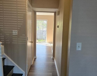 63 Forest Creek Drive - Photo Thumbnail 20