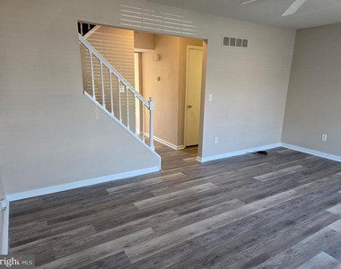 63 Forest Creek Drive - Photo Thumbnail 6