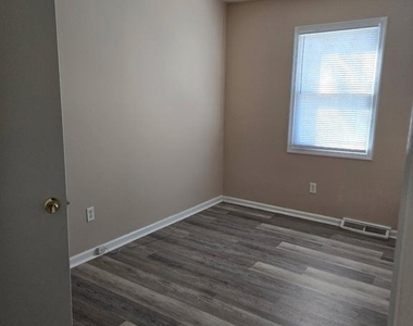 63 Forest Creek Drive - Photo Thumbnail 29