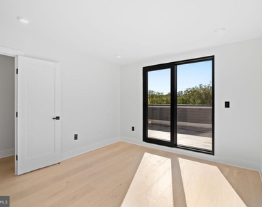 2504 41st Street Nw - Photo Thumbnail 24