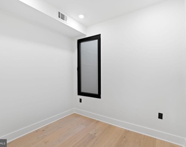 2504 41st Street Nw - Photo Thumbnail 19