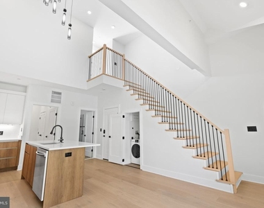 2504 41st Street Nw - Photo Thumbnail 13