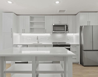 4000 Wisconsin Avenue Nw - Photo Thumbnail 27