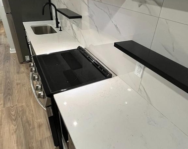 327 Whittier Street Nw - Photo Thumbnail 4