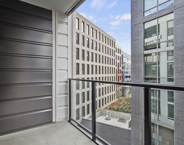 4000 Wisconsin Avenue Nw - Photo Thumbnail 13