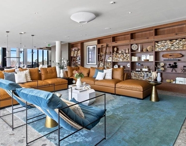 4000 Wisconsin Avenue Nw - Photo Thumbnail 1