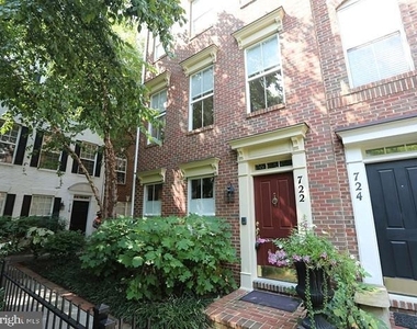 722 Capitol Square Place Sw - Photo Thumbnail 1