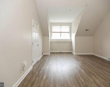 722 Capitol Square Place Sw - Photo Thumbnail 18