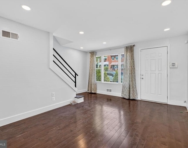 2218 16th Street Ne - Photo Thumbnail 1