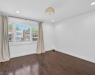 2218 16th Street Ne - Photo Thumbnail 9
