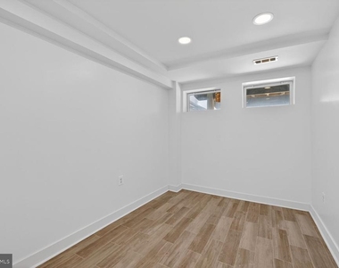 2218 16th Street Ne - Photo Thumbnail 15