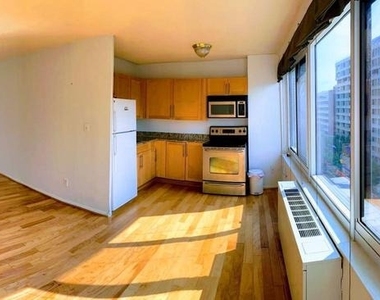 1330 New Hampshire Avenue Nw - Photo Thumbnail 9