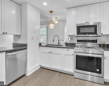 1750 16th Street Nw - Photo Thumbnail 3