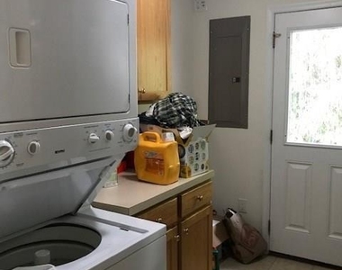 109 Chelsea Dr - Photo Thumbnail 11