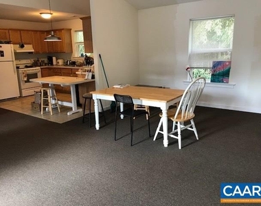 109 Chelsea Dr - Photo Thumbnail 9