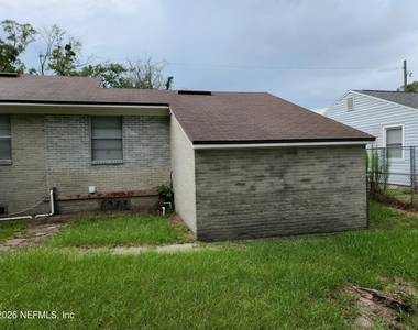 7927 Reid Avenue - Photo Thumbnail 28