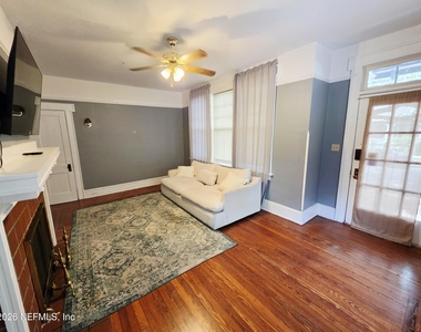 146 6th Street - Photo Thumbnail 2