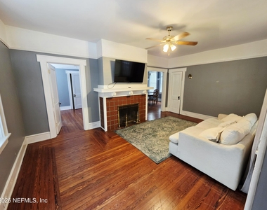 146 6th Street - Photo Thumbnail 3