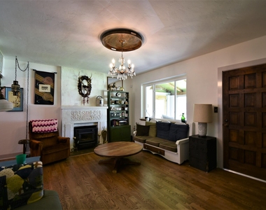 4641 Blount Avenue - Photo Thumbnail 6