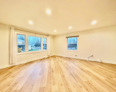 25640 W Glade Drive - Photo Thumbnail 1