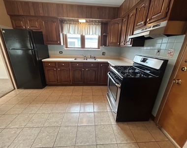 9054 Bennett Avenue - Photo Thumbnail 13