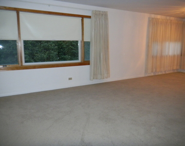 9054 Bennett Avenue - Photo Thumbnail 5