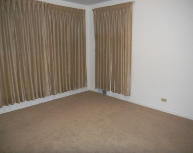 9054 Bennett Avenue - Photo Thumbnail 8