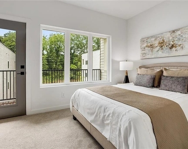 1436 Walker Place Se - Photo Thumbnail 9