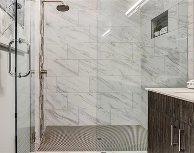 1436 Walker Place Se - Photo Thumbnail 13