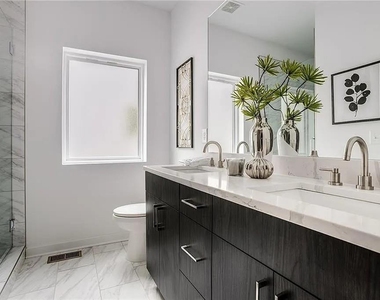 1436 Walker Place Se - Photo Thumbnail 12