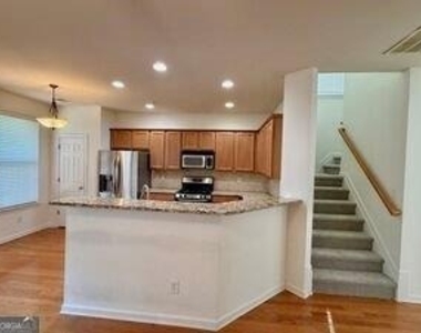 6243 Sawtooth Oak Court Se - Photo Thumbnail 21
