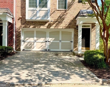 6243 Sawtooth Oak Court Se - Photo Thumbnail 3
