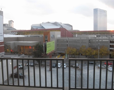 250 Park Avenue West Nw - Photo Thumbnail 3