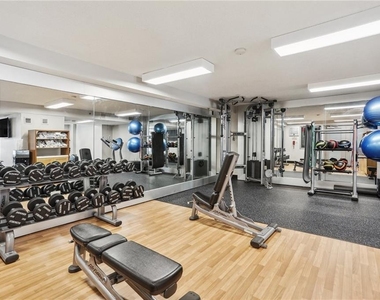 250 Park Avenue West Nw - Photo Thumbnail 28