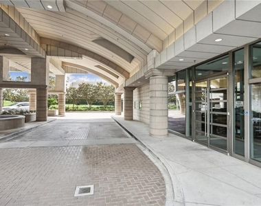 250 Park Avenue West Nw - Photo Thumbnail 23