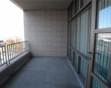 250 Park Avenue West Nw - Photo Thumbnail 4