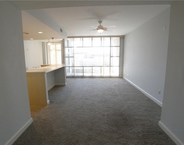 250 Park Avenue West Nw - Photo Thumbnail 5