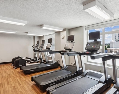 250 Park Avenue West Nw - Photo Thumbnail 27