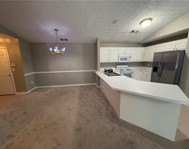 1001 Holly Drive - Photo Thumbnail 3